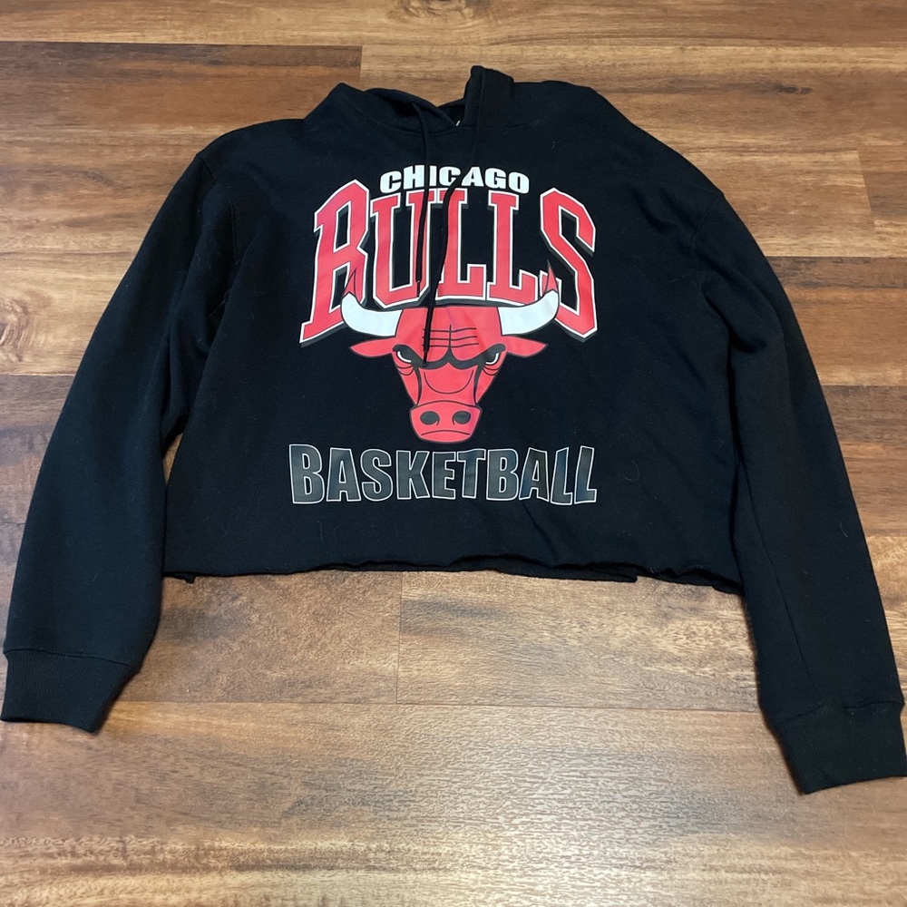 Women’s Cropped Chicago Bulls Hoodie